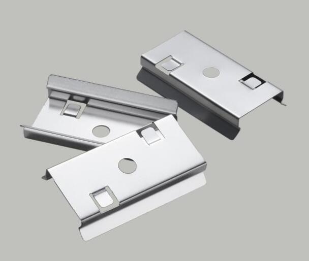 五金沖壓件在生產(chǎn)中應(yīng)注意事項有哪些？