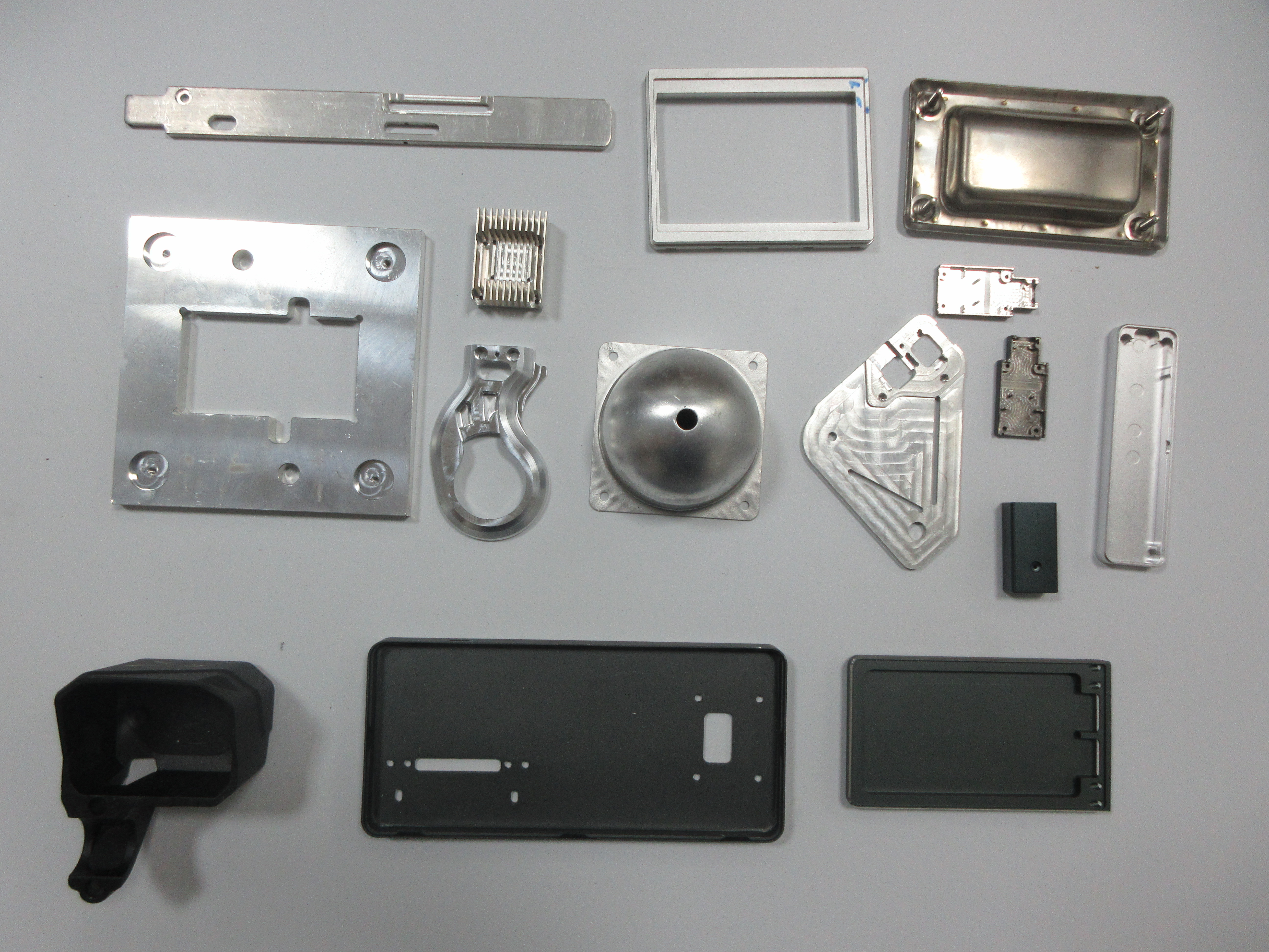 五金沖壓件廠家：探索新型合金，引領(lǐng)輕量化潮流